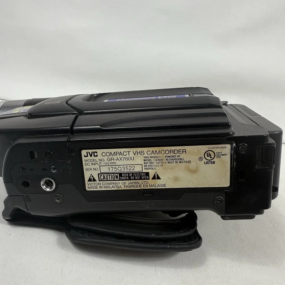 JVC Compact VHS VHSC Video Camcorder GR-AX760U 400x Digital Zoom Tested Works‎